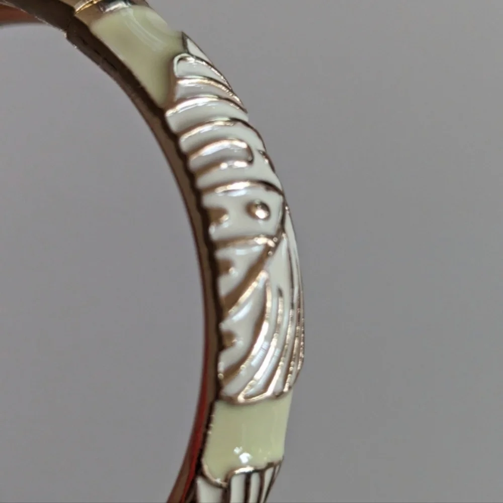 Sequin Elegant Gold and Cream Leaf Bangle